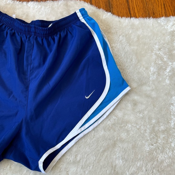 Nike Dri Fit  Tempo Running Shorts Sz S - Picture 3 of 8